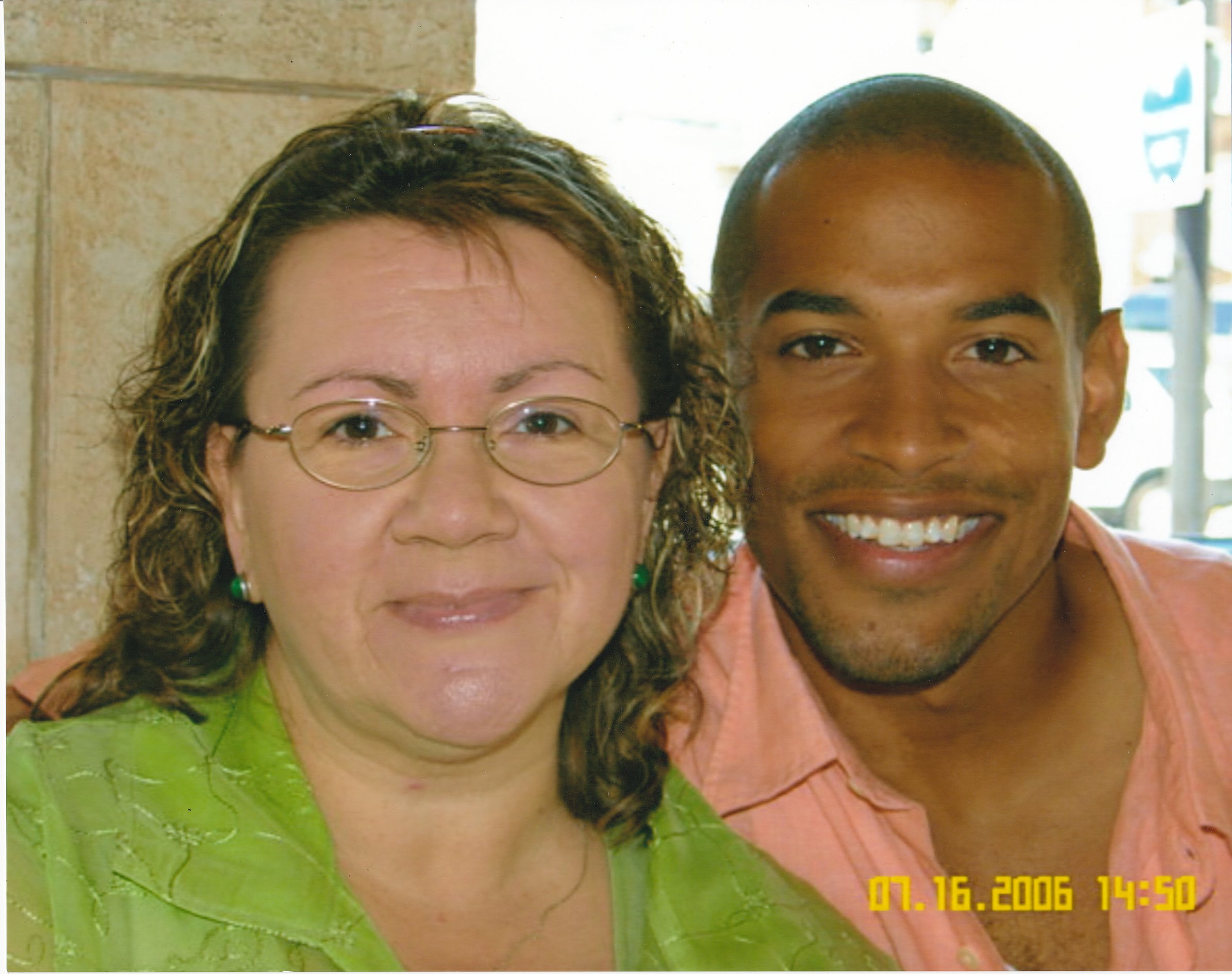 El joven Will con su madre Kathy